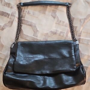 Elegant Black Leather Shoulder Bag